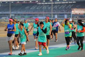 BIB: 52542, 51958, 1540
                            <button type="button" onclick="openModal(10481686)" class="btn btn-primary btn-sm float-right btn-popup" data-toggle="modal" data-target=".modal-high-quality">
                        <i class="fas fa-shopping-cart"></i> Add to Cart
                    </button>
                                            <button type="button" onclick="isThisMe(10481686, true)" class="btn btn-success btn-sm float-right btn-popup btn-isme hidden" data-toggle="tooltip" data-placement="bottom" title="นี่คือรูปของคุณใช่ไหม คลิกที่นี่เพื่อเอาเข้าอัลบั้ม">
                        <i class="fas fa-plus"></i> Add to album
                    </button>
                    <button type="button" onclick="isThisMe(10481686, false)" class="btn btn-warning btn-sm float-right btn-popup btn-isnotme hidden">
                        <i class="fas fa-ban"></i> Remove from album
                    </button>