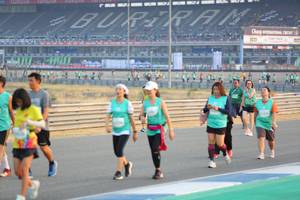 BIB: 
                            <button type="button" onclick="openModal(10484863)" class="btn btn-primary btn-sm float-right btn-popup" data-toggle="modal" data-target=".modal-high-quality">
                        <i class="fas fa-shopping-cart"></i> Add to Cart
                    </button>
                                            <button type="button" onclick="isThisMe(10484863, true)" class="btn btn-success btn-sm float-right btn-popup btn-isme hidden" data-toggle="tooltip" data-placement="bottom" title="นี่คือรูปของคุณใช่ไหม คลิกที่นี่เพื่อเอาเข้าอัลบั้ม">
                        <i class="fas fa-plus"></i> Add to album
                    </button>
                    <button type="button" onclick="isThisMe(10484863, false)" class="btn btn-warning btn-sm float-right btn-popup btn-isnotme hidden">
                        <i class="fas fa-ban"></i> Remove from album
                    </button>