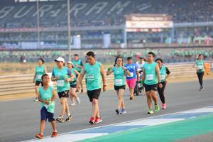 BIB: 4520, 300, 112, 2507
                            <button type="button" onclick="openModal(10483162)" class="btn btn-primary btn-sm float-right btn-popup" data-toggle="modal" data-target=".modal-high-quality">
                        <i class="fas fa-shopping-cart"></i> Add to Cart
                    </button>
                                            <button type="button" onclick="isThisMe(10483162, true)" class="btn btn-success btn-sm float-right btn-popup btn-isme hidden" data-toggle="tooltip" data-placement="bottom" title="นี่คือรูปของคุณใช่ไหม คลิกที่นี่เพื่อเอาเข้าอัลบั้ม">
                        <i class="fas fa-plus"></i> Add to album
                    </button>
                    <button type="button" onclick="isThisMe(10483162, false)" class="btn btn-warning btn-sm float-right btn-popup btn-isnotme hidden">
                        <i class="fas fa-ban"></i> Remove from album
                    </button>