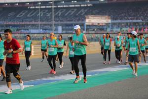 BIB: 0198, 52639
                            <button type="button" onclick="openModal(10481034)" class="btn btn-primary btn-sm float-right btn-popup" data-toggle="modal" data-target=".modal-high-quality">
                        <i class="fas fa-shopping-cart"></i> Add to Cart
                    </button>
                                            <button type="button" onclick="isThisMe(10481034, true)" class="btn btn-success btn-sm float-right btn-popup btn-isme hidden" data-toggle="tooltip" data-placement="bottom" title="นี่คือรูปของคุณใช่ไหม คลิกที่นี่เพื่อเอาเข้าอัลบั้ม">
                        <i class="fas fa-plus"></i> Add to album
                    </button>
                    <button type="button" onclick="isThisMe(10481034, false)" class="btn btn-warning btn-sm float-right btn-popup btn-isnotme hidden">
                        <i class="fas fa-ban"></i> Remove from album
                    </button>