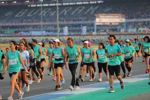 BIB: 50069, 52568, 51602, 52614, 1252, 52957, 50211
                            <button type="button" onclick="openModal(10481753)" class="btn btn-primary btn-sm float-right btn-popup" data-toggle="modal" data-target=".modal-high-quality">
                        <i class="fas fa-shopping-cart"></i> Add to Cart
                    </button>
                                            <button type="button" onclick="isThisMe(10481753, true)" class="btn btn-success btn-sm float-right btn-popup btn-isme hidden" data-toggle="tooltip" data-placement="bottom" title="นี่คือรูปของคุณใช่ไหม คลิกที่นี่เพื่อเอาเข้าอัลบั้ม">
                        <i class="fas fa-plus"></i> Add to album
                    </button>
                    <button type="button" onclick="isThisMe(10481753, false)" class="btn btn-warning btn-sm float-right btn-popup btn-isnotme hidden">
                        <i class="fas fa-ban"></i> Remove from album
                    </button>