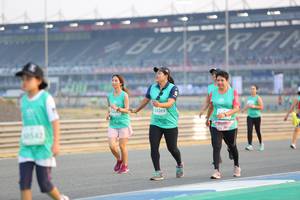 BIB: 53269, 5254
                            <button type="button" onclick="openModal(10485510)" class="btn btn-primary btn-sm float-right btn-popup" data-toggle="modal" data-target=".modal-high-quality">
                        <i class="fas fa-shopping-cart"></i> Add to Cart
                    </button>
                                            <button type="button" onclick="isThisMe(10485510, true)" class="btn btn-success btn-sm float-right btn-popup btn-isme hidden" data-toggle="tooltip" data-placement="bottom" title="นี่คือรูปของคุณใช่ไหม คลิกที่นี่เพื่อเอาเข้าอัลบั้ม">
                        <i class="fas fa-plus"></i> Add to album
                    </button>
                    <button type="button" onclick="isThisMe(10485510, false)" class="btn btn-warning btn-sm float-right btn-popup btn-isnotme hidden">
                        <i class="fas fa-ban"></i> Remove from album
                    </button>