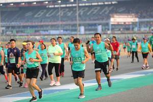 BIB: 51903, 2059, 526, 51721
                            <button type="button" onclick="openModal(10483599)" class="btn btn-primary btn-sm float-right btn-popup" data-toggle="modal" data-target=".modal-high-quality">
                        <i class="fas fa-shopping-cart"></i> Add to Cart
                    </button>
                                            <button type="button" onclick="isThisMe(10483599, true)" class="btn btn-success btn-sm float-right btn-popup btn-isme hidden" data-toggle="tooltip" data-placement="bottom" title="นี่คือรูปของคุณใช่ไหม คลิกที่นี่เพื่อเอาเข้าอัลบั้ม">
                        <i class="fas fa-plus"></i> Add to album
                    </button>
                    <button type="button" onclick="isThisMe(10483599, false)" class="btn btn-warning btn-sm float-right btn-popup btn-isnotme hidden">
                        <i class="fas fa-ban"></i> Remove from album
                    </button>