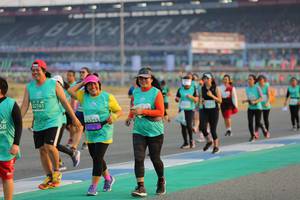 BIB: 
                            <button type="button" onclick="openModal(10481693)" class="btn btn-primary btn-sm float-right btn-popup" data-toggle="modal" data-target=".modal-high-quality">
                        <i class="fas fa-shopping-cart"></i> Add to Cart
                    </button>
                                            <button type="button" onclick="isThisMe(10481693, true)" class="btn btn-success btn-sm float-right btn-popup btn-isme hidden" data-toggle="tooltip" data-placement="bottom" title="นี่คือรูปของคุณใช่ไหม คลิกที่นี่เพื่อเอาเข้าอัลบั้ม">
                        <i class="fas fa-plus"></i> Add to album
                    </button>
                    <button type="button" onclick="isThisMe(10481693, false)" class="btn btn-warning btn-sm float-right btn-popup btn-isnotme hidden">
                        <i class="fas fa-ban"></i> Remove from album
                    </button>