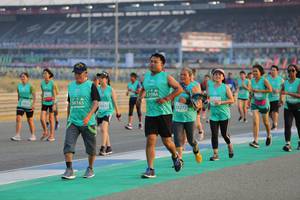 BIB: 16762101, 1986, 50165, 0675, 53272
                            <button type="button" onclick="openModal(10481361)" class="btn btn-primary btn-sm float-right btn-popup" data-toggle="modal" data-target=".modal-high-quality">
                        <i class="fas fa-shopping-cart"></i> Add to Cart
                    </button>
                                            <button type="button" onclick="isThisMe(10481361, true)" class="btn btn-success btn-sm float-right btn-popup btn-isme hidden" data-toggle="tooltip" data-placement="bottom" title="นี่คือรูปของคุณใช่ไหม คลิกที่นี่เพื่อเอาเข้าอัลบั้ม">
                        <i class="fas fa-plus"></i> Add to album
                    </button>
                    <button type="button" onclick="isThisMe(10481361, false)" class="btn btn-warning btn-sm float-right btn-popup btn-isnotme hidden">
                        <i class="fas fa-ban"></i> Remove from album
                    </button>