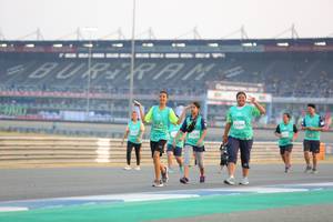 BIB: 1296, 52370
                            <button type="button" onclick="openModal(10485928)" class="btn btn-primary btn-sm float-right btn-popup" data-toggle="modal" data-target=".modal-high-quality">
                        <i class="fas fa-shopping-cart"></i> Add to Cart
                    </button>
                                            <button type="button" onclick="isThisMe(10485928, true)" class="btn btn-success btn-sm float-right btn-popup btn-isme hidden" data-toggle="tooltip" data-placement="bottom" title="นี่คือรูปของคุณใช่ไหม คลิกที่นี่เพื่อเอาเข้าอัลบั้ม">
                        <i class="fas fa-plus"></i> Add to album
                    </button>
                    <button type="button" onclick="isThisMe(10485928, false)" class="btn btn-warning btn-sm float-right btn-popup btn-isnotme hidden">
                        <i class="fas fa-ban"></i> Remove from album
                    </button>