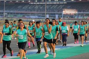 BIB: 1822, 0996, 51553, 50741
                            <button type="button" onclick="openModal(10482381)" class="btn btn-primary btn-sm float-right btn-popup" data-toggle="modal" data-target=".modal-high-quality">
                        <i class="fas fa-shopping-cart"></i> Add to Cart
                    </button>
                                            <button type="button" onclick="isThisMe(10482381, true)" class="btn btn-success btn-sm float-right btn-popup btn-isme hidden" data-toggle="tooltip" data-placement="bottom" title="นี่คือรูปของคุณใช่ไหม คลิกที่นี่เพื่อเอาเข้าอัลบั้ม">
                        <i class="fas fa-plus"></i> Add to album
                    </button>
                    <button type="button" onclick="isThisMe(10482381, false)" class="btn btn-warning btn-sm float-right btn-popup btn-isnotme hidden">
                        <i class="fas fa-ban"></i> Remove from album
                    </button>