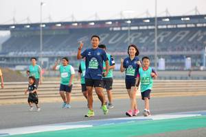 BIB: 53399, 3394, 53393
                            <button type="button" onclick="openModal(10485965)" class="btn btn-primary btn-sm float-right btn-popup" data-toggle="modal" data-target=".modal-high-quality">
                        <i class="fas fa-shopping-cart"></i> Add to Cart
                    </button>
                                            <button type="button" onclick="isThisMe(10485965, true)" class="btn btn-success btn-sm float-right btn-popup btn-isme hidden" data-toggle="tooltip" data-placement="bottom" title="นี่คือรูปของคุณใช่ไหม คลิกที่นี่เพื่อเอาเข้าอัลบั้ม">
                        <i class="fas fa-plus"></i> Add to album
                    </button>
                    <button type="button" onclick="isThisMe(10485965, false)" class="btn btn-warning btn-sm float-right btn-popup btn-isnotme hidden">
                        <i class="fas fa-ban"></i> Remove from album
                    </button>