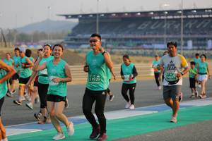 BIB: 50087, 51929
                            <button type="button" onclick="openModal(10481228)" class="btn btn-primary btn-sm float-right btn-popup" data-toggle="modal" data-target=".modal-high-quality">
                        <i class="fas fa-shopping-cart"></i> Add to Cart
                    </button>
                                            <button type="button" onclick="isThisMe(10481228, true)" class="btn btn-success btn-sm float-right btn-popup btn-isme hidden" data-toggle="tooltip" data-placement="bottom" title="นี่คือรูปของคุณใช่ไหม คลิกที่นี่เพื่อเอาเข้าอัลบั้ม">
                        <i class="fas fa-plus"></i> Add to album
                    </button>
                    <button type="button" onclick="isThisMe(10481228, false)" class="btn btn-warning btn-sm float-right btn-popup btn-isnotme hidden">
                        <i class="fas fa-ban"></i> Remove from album
                    </button>