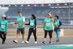 BIB: 50255, 83398, 52352, 3145
                            <button type="button" onclick="openModal(10486038)" class="btn btn-primary btn-sm float-right btn-popup" data-toggle="modal" data-target=".modal-high-quality">
                        <i class="fas fa-shopping-cart"></i> Add to Cart
                    </button>
                                            <button type="button" onclick="isThisMe(10486038, true)" class="btn btn-success btn-sm float-right btn-popup btn-isme hidden" data-toggle="tooltip" data-placement="bottom" title="นี่คือรูปของคุณใช่ไหม คลิกที่นี่เพื่อเอาเข้าอัลบั้ม">
                        <i class="fas fa-plus"></i> Add to album
                    </button>
                    <button type="button" onclick="isThisMe(10486038, false)" class="btn btn-warning btn-sm float-right btn-popup btn-isnotme hidden">
                        <i class="fas fa-ban"></i> Remove from album
                    </button>