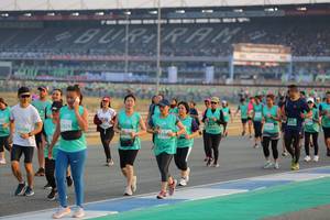 BIB: 429, 3180
                            <button type="button" onclick="openModal(10481911)" class="btn btn-primary btn-sm float-right btn-popup" data-toggle="modal" data-target=".modal-high-quality">
                        <i class="fas fa-shopping-cart"></i> Add to Cart
                    </button>
                                            <button type="button" onclick="isThisMe(10481911, true)" class="btn btn-success btn-sm float-right btn-popup btn-isme hidden" data-toggle="tooltip" data-placement="bottom" title="นี่คือรูปของคุณใช่ไหม คลิกที่นี่เพื่อเอาเข้าอัลบั้ม">
                        <i class="fas fa-plus"></i> Add to album
                    </button>
                    <button type="button" onclick="isThisMe(10481911, false)" class="btn btn-warning btn-sm float-right btn-popup btn-isnotme hidden">
                        <i class="fas fa-ban"></i> Remove from album
                    </button>