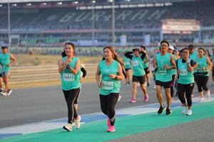 BIB: 50340, 32452, 50972, 0980
                            <button type="button" onclick="openModal(10481610)" class="btn btn-primary btn-sm float-right btn-popup" data-toggle="modal" data-target=".modal-high-quality">
                        <i class="fas fa-shopping-cart"></i> Add to Cart
                    </button>
                                            <button type="button" onclick="isThisMe(10481610, true)" class="btn btn-success btn-sm float-right btn-popup btn-isme hidden" data-toggle="tooltip" data-placement="bottom" title="นี่คือรูปของคุณใช่ไหม คลิกที่นี่เพื่อเอาเข้าอัลบั้ม">
                        <i class="fas fa-plus"></i> Add to album
                    </button>
                    <button type="button" onclick="isThisMe(10481610, false)" class="btn btn-warning btn-sm float-right btn-popup btn-isnotme hidden">
                        <i class="fas fa-ban"></i> Remove from album
                    </button>