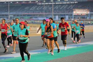 BIB: 53382, 508, 0119, 52960
                            <button type="button" onclick="openModal(10480999)" class="btn btn-primary btn-sm float-right btn-popup" data-toggle="modal" data-target=".modal-high-quality">
                        <i class="fas fa-shopping-cart"></i> Add to Cart
                    </button>
                                            <button type="button" onclick="isThisMe(10480999, true)" class="btn btn-success btn-sm float-right btn-popup btn-isme hidden" data-toggle="tooltip" data-placement="bottom" title="นี่คือรูปของคุณใช่ไหม คลิกที่นี่เพื่อเอาเข้าอัลบั้ม">
                        <i class="fas fa-plus"></i> Add to album
                    </button>
                    <button type="button" onclick="isThisMe(10480999, false)" class="btn btn-warning btn-sm float-right btn-popup btn-isnotme hidden">
                        <i class="fas fa-ban"></i> Remove from album
                    </button>