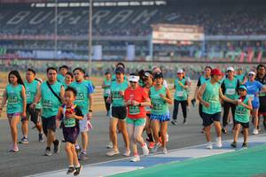 BIB: 51832, 0054, 5175, 51597, 50438, 0025, 51513, 1504
                            <button type="button" onclick="openModal(10482223)" class="btn btn-primary btn-sm float-right btn-popup" data-toggle="modal" data-target=".modal-high-quality">
                        <i class="fas fa-shopping-cart"></i> Add to Cart
                    </button>
                                            <button type="button" onclick="isThisMe(10482223, true)" class="btn btn-success btn-sm float-right btn-popup btn-isme hidden" data-toggle="tooltip" data-placement="bottom" title="นี่คือรูปของคุณใช่ไหม คลิกที่นี่เพื่อเอาเข้าอัลบั้ม">
                        <i class="fas fa-plus"></i> Add to album
                    </button>
                    <button type="button" onclick="isThisMe(10482223, false)" class="btn btn-warning btn-sm float-right btn-popup btn-isnotme hidden">
                        <i class="fas fa-ban"></i> Remove from album
                    </button>