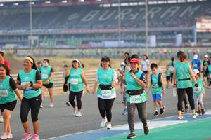 BIB: 2806, 53099, 53203
                            <button type="button" onclick="openModal(10484184)" class="btn btn-primary btn-sm float-right btn-popup" data-toggle="modal" data-target=".modal-high-quality">
                        <i class="fas fa-shopping-cart"></i> Add to Cart
                    </button>
                                            <button type="button" onclick="isThisMe(10484184, true)" class="btn btn-success btn-sm float-right btn-popup btn-isme hidden" data-toggle="tooltip" data-placement="bottom" title="นี่คือรูปของคุณใช่ไหม คลิกที่นี่เพื่อเอาเข้าอัลบั้ม">
                        <i class="fas fa-plus"></i> Add to album
                    </button>
                    <button type="button" onclick="isThisMe(10484184, false)" class="btn btn-warning btn-sm float-right btn-popup btn-isnotme hidden">
                        <i class="fas fa-ban"></i> Remove from album
                    </button>