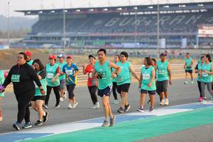 BIB: 1286, 3413, 2104
                            <button type="button" onclick="openModal(10484059)" class="btn btn-primary btn-sm float-right btn-popup" data-toggle="modal" data-target=".modal-high-quality">
                        <i class="fas fa-shopping-cart"></i> Add to Cart
                    </button>
                                            <button type="button" onclick="isThisMe(10484059, true)" class="btn btn-success btn-sm float-right btn-popup btn-isme hidden" data-toggle="tooltip" data-placement="bottom" title="นี่คือรูปของคุณใช่ไหม คลิกที่นี่เพื่อเอาเข้าอัลบั้ม">
                        <i class="fas fa-plus"></i> Add to album
                    </button>
                    <button type="button" onclick="isThisMe(10484059, false)" class="btn btn-warning btn-sm float-right btn-popup btn-isnotme hidden">
                        <i class="fas fa-ban"></i> Remove from album
                    </button>