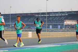 BIB: 32894, 005
                            <button type="button" onclick="openModal(10478799)" class="btn btn-primary btn-sm float-right btn-popup" data-toggle="modal" data-target=".modal-high-quality">
                        <i class="fas fa-shopping-cart"></i> Add to Cart
                    </button>
                                            <button type="button" onclick="isThisMe(10478799, true)" class="btn btn-success btn-sm float-right btn-popup btn-isme hidden" data-toggle="tooltip" data-placement="bottom" title="นี่คือรูปของคุณใช่ไหม คลิกที่นี่เพื่อเอาเข้าอัลบั้ม">
                        <i class="fas fa-plus"></i> Add to album
                    </button>
                    <button type="button" onclick="isThisMe(10478799, false)" class="btn btn-warning btn-sm float-right btn-popup btn-isnotme hidden">
                        <i class="fas fa-ban"></i> Remove from album
                    </button>