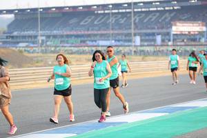 BIB: 3259
                            <button type="button" onclick="openModal(10482958)" class="btn btn-primary btn-sm float-right btn-popup" data-toggle="modal" data-target=".modal-high-quality">
                        <i class="fas fa-shopping-cart"></i> Add to Cart
                    </button>
                                            <button type="button" onclick="isThisMe(10482958, true)" class="btn btn-success btn-sm float-right btn-popup btn-isme hidden" data-toggle="tooltip" data-placement="bottom" title="นี่คือรูปของคุณใช่ไหม คลิกที่นี่เพื่อเอาเข้าอัลบั้ม">
                        <i class="fas fa-plus"></i> Add to album
                    </button>
                    <button type="button" onclick="isThisMe(10482958, false)" class="btn btn-warning btn-sm float-right btn-popup btn-isnotme hidden">
                        <i class="fas fa-ban"></i> Remove from album
                    </button>