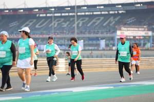 BIB: 50730, 53344, 358
                            <button type="button" onclick="openModal(10485758)" class="btn btn-primary btn-sm float-right btn-popup" data-toggle="modal" data-target=".modal-high-quality">
                        <i class="fas fa-shopping-cart"></i> Add to Cart
                    </button>
                                            <button type="button" onclick="isThisMe(10485758, true)" class="btn btn-success btn-sm float-right btn-popup btn-isme hidden" data-toggle="tooltip" data-placement="bottom" title="นี่คือรูปของคุณใช่ไหม คลิกที่นี่เพื่อเอาเข้าอัลบั้ม">
                        <i class="fas fa-plus"></i> Add to album
                    </button>
                    <button type="button" onclick="isThisMe(10485758, false)" class="btn btn-warning btn-sm float-right btn-popup btn-isnotme hidden">
                        <i class="fas fa-ban"></i> Remove from album
                    </button>