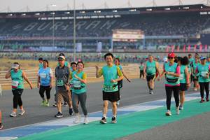 BIB: 15086, 30296, 410229, 80223
                            <button type="button" onclick="openModal(10482655)" class="btn btn-primary btn-sm float-right btn-popup" data-toggle="modal" data-target=".modal-high-quality">
                        <i class="fas fa-shopping-cart"></i> Add to Cart
                    </button>
                                            <button type="button" onclick="isThisMe(10482655, true)" class="btn btn-success btn-sm float-right btn-popup btn-isme hidden" data-toggle="tooltip" data-placement="bottom" title="นี่คือรูปของคุณใช่ไหม คลิกที่นี่เพื่อเอาเข้าอัลบั้ม">
                        <i class="fas fa-plus"></i> Add to album
                    </button>
                    <button type="button" onclick="isThisMe(10482655, false)" class="btn btn-warning btn-sm float-right btn-popup btn-isnotme hidden">
                        <i class="fas fa-ban"></i> Remove from album
                    </button>