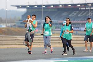 BIB: 50255, 5217, 52395
                            <button type="button" onclick="openModal(10486019)" class="btn btn-primary btn-sm float-right btn-popup" data-toggle="modal" data-target=".modal-high-quality">
                        <i class="fas fa-shopping-cart"></i> Add to Cart
                    </button>
                                            <button type="button" onclick="isThisMe(10486019, true)" class="btn btn-success btn-sm float-right btn-popup btn-isme hidden" data-toggle="tooltip" data-placement="bottom" title="นี่คือรูปของคุณใช่ไหม คลิกที่นี่เพื่อเอาเข้าอัลบั้ม">
                        <i class="fas fa-plus"></i> Add to album
                    </button>
                    <button type="button" onclick="isThisMe(10486019, false)" class="btn btn-warning btn-sm float-right btn-popup btn-isnotme hidden">
                        <i class="fas fa-ban"></i> Remove from album
                    </button>