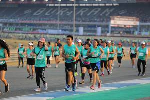 BIB: 5303, 1157, 
                            <button type="button" onclick="openModal(10481975)" class="btn btn-primary btn-sm float-right btn-popup" data-toggle="modal" data-target=".modal-high-quality">
                        <i class="fas fa-shopping-cart"></i> Add to Cart
                    </button>
                                            <button type="button" onclick="isThisMe(10481975, true)" class="btn btn-success btn-sm float-right btn-popup btn-isme hidden" data-toggle="tooltip" data-placement="bottom" title="นี่คือรูปของคุณใช่ไหม คลิกที่นี่เพื่อเอาเข้าอัลบั้ม">
                        <i class="fas fa-plus"></i> Add to album
                    </button>
                    <button type="button" onclick="isThisMe(10481975, false)" class="btn btn-warning btn-sm float-right btn-popup btn-isnotme hidden">
                        <i class="fas fa-ban"></i> Remove from album
                    </button>