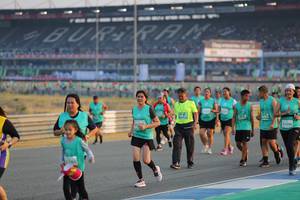 BIB: 1198
                            <button type="button" onclick="openModal(10482610)" class="btn btn-primary btn-sm float-right btn-popup" data-toggle="modal" data-target=".modal-high-quality">
                        <i class="fas fa-shopping-cart"></i> Add to Cart
                    </button>
                                            <button type="button" onclick="isThisMe(10482610, true)" class="btn btn-success btn-sm float-right btn-popup btn-isme hidden" data-toggle="tooltip" data-placement="bottom" title="นี่คือรูปของคุณใช่ไหม คลิกที่นี่เพื่อเอาเข้าอัลบั้ม">
                        <i class="fas fa-plus"></i> Add to album
                    </button>
                    <button type="button" onclick="isThisMe(10482610, false)" class="btn btn-warning btn-sm float-right btn-popup btn-isnotme hidden">
                        <i class="fas fa-ban"></i> Remove from album
                    </button>