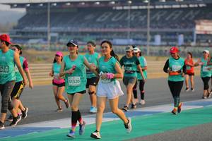 BIB: 50219, 51320
                            <button type="button" onclick="openModal(10481287)" class="btn btn-primary btn-sm float-right btn-popup" data-toggle="modal" data-target=".modal-high-quality">
                        <i class="fas fa-shopping-cart"></i> Add to Cart
                    </button>
                                            <button type="button" onclick="isThisMe(10481287, true)" class="btn btn-success btn-sm float-right btn-popup btn-isme hidden" data-toggle="tooltip" data-placement="bottom" title="นี่คือรูปของคุณใช่ไหม คลิกที่นี่เพื่อเอาเข้าอัลบั้ม">
                        <i class="fas fa-plus"></i> Add to album
                    </button>
                    <button type="button" onclick="isThisMe(10481287, false)" class="btn btn-warning btn-sm float-right btn-popup btn-isnotme hidden">
                        <i class="fas fa-ban"></i> Remove from album
                    </button>