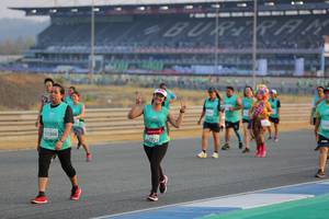 BIB: 2924, 51306
                            <button type="button" onclick="openModal(10482462)" class="btn btn-primary btn-sm float-right btn-popup" data-toggle="modal" data-target=".modal-high-quality">
                        <i class="fas fa-shopping-cart"></i> Add to Cart
                    </button>
                                            <button type="button" onclick="isThisMe(10482462, true)" class="btn btn-success btn-sm float-right btn-popup btn-isme hidden" data-toggle="tooltip" data-placement="bottom" title="นี่คือรูปของคุณใช่ไหม คลิกที่นี่เพื่อเอาเข้าอัลบั้ม">
                        <i class="fas fa-plus"></i> Add to album
                    </button>
                    <button type="button" onclick="isThisMe(10482462, false)" class="btn btn-warning btn-sm float-right btn-popup btn-isnotme hidden">
                        <i class="fas fa-ban"></i> Remove from album
                    </button>