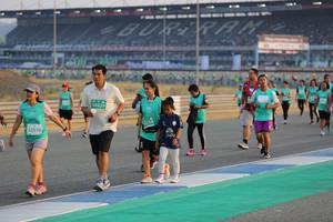 BIB: 0429, 52510
                            <button type="button" onclick="openModal(10482697)" class="btn btn-primary btn-sm float-right btn-popup" data-toggle="modal" data-target=".modal-high-quality">
                        <i class="fas fa-shopping-cart"></i> Add to Cart
                    </button>
                                            <button type="button" onclick="isThisMe(10482697, true)" class="btn btn-success btn-sm float-right btn-popup btn-isme hidden" data-toggle="tooltip" data-placement="bottom" title="นี่คือรูปของคุณใช่ไหม คลิกที่นี่เพื่อเอาเข้าอัลบั้ม">
                        <i class="fas fa-plus"></i> Add to album
                    </button>
                    <button type="button" onclick="isThisMe(10482697, false)" class="btn btn-warning btn-sm float-right btn-popup btn-isnotme hidden">
                        <i class="fas fa-ban"></i> Remove from album
                    </button>