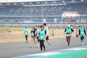 BIB: 512
                            <button type="button" onclick="openModal(10485079)" class="btn btn-primary btn-sm float-right btn-popup" data-toggle="modal" data-target=".modal-high-quality">
                        <i class="fas fa-shopping-cart"></i> Add to Cart
                    </button>
                                            <button type="button" onclick="isThisMe(10485079, true)" class="btn btn-success btn-sm float-right btn-popup btn-isme hidden" data-toggle="tooltip" data-placement="bottom" title="นี่คือรูปของคุณใช่ไหม คลิกที่นี่เพื่อเอาเข้าอัลบั้ม">
                        <i class="fas fa-plus"></i> Add to album
                    </button>
                    <button type="button" onclick="isThisMe(10485079, false)" class="btn btn-warning btn-sm float-right btn-popup btn-isnotme hidden">
                        <i class="fas fa-ban"></i> Remove from album
                    </button>