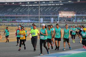 BIB: 696, 90350, 52002, 51696, 097, 33266, 32475, 51198, 
                            <button type="button" onclick="openModal(10482623)" class="btn btn-primary btn-sm float-right btn-popup" data-toggle="modal" data-target=".modal-high-quality">
                        <i class="fas fa-shopping-cart"></i> Add to Cart
                    </button>
                                            <button type="button" onclick="isThisMe(10482623, true)" class="btn btn-success btn-sm float-right btn-popup btn-isme hidden" data-toggle="tooltip" data-placement="bottom" title="นี่คือรูปของคุณใช่ไหม คลิกที่นี่เพื่อเอาเข้าอัลบั้ม">
                        <i class="fas fa-plus"></i> Add to album
                    </button>
                    <button type="button" onclick="isThisMe(10482623, false)" class="btn btn-warning btn-sm float-right btn-popup btn-isnotme hidden">
                        <i class="fas fa-ban"></i> Remove from album
                    </button>