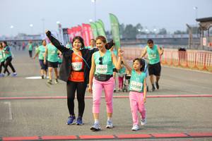 BIB: 2537, 0669, 50508
                            <button type="button" onclick="openModal(10487528)" class="btn btn-primary btn-sm float-right btn-popup" data-toggle="modal" data-target=".modal-high-quality">
                        <i class="fas fa-shopping-cart"></i> Add to Cart
                    </button>
                                            <button type="button" onclick="isThisMe(10487528, true)" class="btn btn-success btn-sm float-right btn-popup btn-isme hidden" data-toggle="tooltip" data-placement="bottom" title="นี่คือรูปของคุณใช่ไหม คลิกที่นี่เพื่อเอาเข้าอัลบั้ม">
                        <i class="fas fa-plus"></i> Add to album
                    </button>
                    <button type="button" onclick="isThisMe(10487528, false)" class="btn btn-warning btn-sm float-right btn-popup btn-isnotme hidden">
                        <i class="fas fa-ban"></i> Remove from album
                    </button>