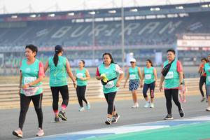 BIB: 3019, 3253
                            <button type="button" onclick="openModal(10485525)" class="btn btn-primary btn-sm float-right btn-popup" data-toggle="modal" data-target=".modal-high-quality">
                        <i class="fas fa-shopping-cart"></i> Add to Cart
                    </button>
                                            <button type="button" onclick="isThisMe(10485525, true)" class="btn btn-success btn-sm float-right btn-popup btn-isme hidden" data-toggle="tooltip" data-placement="bottom" title="นี่คือรูปของคุณใช่ไหม คลิกที่นี่เพื่อเอาเข้าอัลบั้ม">
                        <i class="fas fa-plus"></i> Add to album
                    </button>
                    <button type="button" onclick="isThisMe(10485525, false)" class="btn btn-warning btn-sm float-right btn-popup btn-isnotme hidden">
                        <i class="fas fa-ban"></i> Remove from album
                    </button>