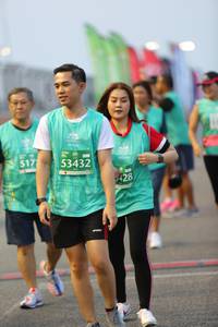 BIB: 5177, 53432, 428
                            <button type="button" onclick="openModal(10487173)" class="btn btn-primary btn-sm float-right btn-popup" data-toggle="modal" data-target=".modal-high-quality">
                        <i class="fas fa-shopping-cart"></i> Add to Cart
                    </button>
                                            <button type="button" onclick="isThisMe(10487173, true)" class="btn btn-success btn-sm float-right btn-popup btn-isme hidden" data-toggle="tooltip" data-placement="bottom" title="นี่คือรูปของคุณใช่ไหม คลิกที่นี่เพื่อเอาเข้าอัลบั้ม">
                        <i class="fas fa-plus"></i> Add to album
                    </button>
                    <button type="button" onclick="isThisMe(10487173, false)" class="btn btn-warning btn-sm float-right btn-popup btn-isnotme hidden">
                        <i class="fas fa-ban"></i> Remove from album
                    </button>