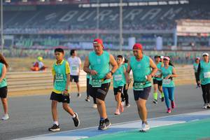 BIB: 30208, 50599, 50455, 50386
                            <button type="button" onclick="openModal(10481509)" class="btn btn-primary btn-sm float-right btn-popup" data-toggle="modal" data-target=".modal-high-quality">
                        <i class="fas fa-shopping-cart"></i> Add to Cart
                    </button>
                                            <button type="button" onclick="isThisMe(10481509, true)" class="btn btn-success btn-sm float-right btn-popup btn-isme hidden" data-toggle="tooltip" data-placement="bottom" title="นี่คือรูปของคุณใช่ไหม คลิกที่นี่เพื่อเอาเข้าอัลบั้ม">
                        <i class="fas fa-plus"></i> Add to album
                    </button>
                    <button type="button" onclick="isThisMe(10481509, false)" class="btn btn-warning btn-sm float-right btn-popup btn-isnotme hidden">
                        <i class="fas fa-ban"></i> Remove from album
                    </button>