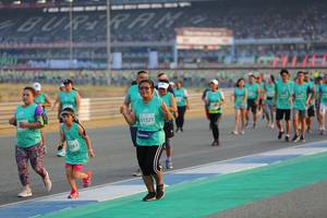 BIB: 51321, 281
                            <button type="button" onclick="openModal(10482203)" class="btn btn-primary btn-sm float-right btn-popup" data-toggle="modal" data-target=".modal-high-quality">
                        <i class="fas fa-shopping-cart"></i> Add to Cart
                    </button>
                                            <button type="button" onclick="isThisMe(10482203, true)" class="btn btn-success btn-sm float-right btn-popup btn-isme hidden" data-toggle="tooltip" data-placement="bottom" title="นี่คือรูปของคุณใช่ไหม คลิกที่นี่เพื่อเอาเข้าอัลบั้ม">
                        <i class="fas fa-plus"></i> Add to album
                    </button>
                    <button type="button" onclick="isThisMe(10482203, false)" class="btn btn-warning btn-sm float-right btn-popup btn-isnotme hidden">
                        <i class="fas fa-ban"></i> Remove from album
                    </button>