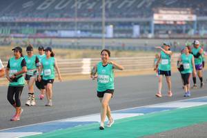 BIB: 50610
                            <button type="button" onclick="openModal(10484566)" class="btn btn-primary btn-sm float-right btn-popup" data-toggle="modal" data-target=".modal-high-quality">
                        <i class="fas fa-shopping-cart"></i> Add to Cart
                    </button>
                                            <button type="button" onclick="isThisMe(10484566, true)" class="btn btn-success btn-sm float-right btn-popup btn-isme hidden" data-toggle="tooltip" data-placement="bottom" title="นี่คือรูปของคุณใช่ไหม คลิกที่นี่เพื่อเอาเข้าอัลบั้ม">
                        <i class="fas fa-plus"></i> Add to album
                    </button>
                    <button type="button" onclick="isThisMe(10484566, false)" class="btn btn-warning btn-sm float-right btn-popup btn-isnotme hidden">
                        <i class="fas fa-ban"></i> Remove from album
                    </button>