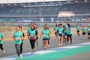 BIB: 52920, 53333
                            <button type="button" onclick="openModal(10484092)" class="btn btn-primary btn-sm float-right btn-popup" data-toggle="modal" data-target=".modal-high-quality">
                        <i class="fas fa-shopping-cart"></i> Add to Cart
                    </button>
                                            <button type="button" onclick="isThisMe(10484092, true)" class="btn btn-success btn-sm float-right btn-popup btn-isme hidden" data-toggle="tooltip" data-placement="bottom" title="นี่คือรูปของคุณใช่ไหม คลิกที่นี่เพื่อเอาเข้าอัลบั้ม">
                        <i class="fas fa-plus"></i> Add to album
                    </button>
                    <button type="button" onclick="isThisMe(10484092, false)" class="btn btn-warning btn-sm float-right btn-popup btn-isnotme hidden">
                        <i class="fas fa-ban"></i> Remove from album
                    </button>