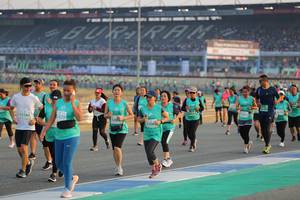 BIB: 53180, 429, 5306
                            <button type="button" onclick="openModal(10481914)" class="btn btn-primary btn-sm float-right btn-popup" data-toggle="modal" data-target=".modal-high-quality">
                        <i class="fas fa-shopping-cart"></i> Add to Cart
                    </button>
                                            <button type="button" onclick="isThisMe(10481914, true)" class="btn btn-success btn-sm float-right btn-popup btn-isme hidden" data-toggle="tooltip" data-placement="bottom" title="นี่คือรูปของคุณใช่ไหม คลิกที่นี่เพื่อเอาเข้าอัลบั้ม">
                        <i class="fas fa-plus"></i> Add to album
                    </button>
                    <button type="button" onclick="isThisMe(10481914, false)" class="btn btn-warning btn-sm float-right btn-popup btn-isnotme hidden">
                        <i class="fas fa-ban"></i> Remove from album
                    </button>