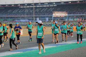 BIB: 52639
                            <button type="button" onclick="openModal(10481064)" class="btn btn-primary btn-sm float-right btn-popup" data-toggle="modal" data-target=".modal-high-quality">
                        <i class="fas fa-shopping-cart"></i> Add to Cart
                    </button>
                                            <button type="button" onclick="isThisMe(10481064, true)" class="btn btn-success btn-sm float-right btn-popup btn-isme hidden" data-toggle="tooltip" data-placement="bottom" title="นี่คือรูปของคุณใช่ไหม คลิกที่นี่เพื่อเอาเข้าอัลบั้ม">
                        <i class="fas fa-plus"></i> Add to album
                    </button>
                    <button type="button" onclick="isThisMe(10481064, false)" class="btn btn-warning btn-sm float-right btn-popup btn-isnotme hidden">
                        <i class="fas fa-ban"></i> Remove from album
                    </button>