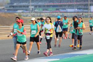 BIB: 5326, 52859, 8688
                            <button type="button" onclick="openModal(10483707)" class="btn btn-primary btn-sm float-right btn-popup" data-toggle="modal" data-target=".modal-high-quality">
                        <i class="fas fa-shopping-cart"></i> Add to Cart
                    </button>
                                            <button type="button" onclick="isThisMe(10483707, true)" class="btn btn-success btn-sm float-right btn-popup btn-isme hidden" data-toggle="tooltip" data-placement="bottom" title="นี่คือรูปของคุณใช่ไหม คลิกที่นี่เพื่อเอาเข้าอัลบั้ม">
                        <i class="fas fa-plus"></i> Add to album
                    </button>
                    <button type="button" onclick="isThisMe(10483707, false)" class="btn btn-warning btn-sm float-right btn-popup btn-isnotme hidden">
                        <i class="fas fa-ban"></i> Remove from album
                    </button>