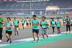 BIB: 017, 51318
                            <button type="button" onclick="openModal(10483660)" class="btn btn-primary btn-sm float-right btn-popup" data-toggle="modal" data-target=".modal-high-quality">
                        <i class="fas fa-shopping-cart"></i> Add to Cart
                    </button>
                                            <button type="button" onclick="isThisMe(10483660, true)" class="btn btn-success btn-sm float-right btn-popup btn-isme hidden" data-toggle="tooltip" data-placement="bottom" title="นี่คือรูปของคุณใช่ไหม คลิกที่นี่เพื่อเอาเข้าอัลบั้ม">
                        <i class="fas fa-plus"></i> Add to album
                    </button>
                    <button type="button" onclick="isThisMe(10483660, false)" class="btn btn-warning btn-sm float-right btn-popup btn-isnotme hidden">
                        <i class="fas fa-ban"></i> Remove from album
                    </button>