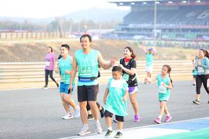 BIB: 52029, 2236
                            <button type="button" onclick="openModal(10482911)" class="btn btn-primary btn-sm float-right btn-popup" data-toggle="modal" data-target=".modal-high-quality">
                        <i class="fas fa-shopping-cart"></i> Add to Cart
                    </button>
                                            <button type="button" onclick="isThisMe(10482911, true)" class="btn btn-success btn-sm float-right btn-popup btn-isme hidden" data-toggle="tooltip" data-placement="bottom" title="นี่คือรูปของคุณใช่ไหม คลิกที่นี่เพื่อเอาเข้าอัลบั้ม">
                        <i class="fas fa-plus"></i> Add to album
                    </button>
                    <button type="button" onclick="isThisMe(10482911, false)" class="btn btn-warning btn-sm float-right btn-popup btn-isnotme hidden">
                        <i class="fas fa-ban"></i> Remove from album
                    </button>