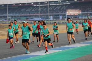 BIB: 10241, 81268, 51668, 50035
                            <button type="button" onclick="openModal(10480566)" class="btn btn-primary btn-sm float-right btn-popup" data-toggle="modal" data-target=".modal-high-quality">
                        <i class="fas fa-shopping-cart"></i> Add to Cart
                    </button>
                                            <button type="button" onclick="isThisMe(10480566, true)" class="btn btn-success btn-sm float-right btn-popup btn-isme hidden" data-toggle="tooltip" data-placement="bottom" title="นี่คือรูปของคุณใช่ไหม คลิกที่นี่เพื่อเอาเข้าอัลบั้ม">
                        <i class="fas fa-plus"></i> Add to album
                    </button>
                    <button type="button" onclick="isThisMe(10480566, false)" class="btn btn-warning btn-sm float-right btn-popup btn-isnotme hidden">
                        <i class="fas fa-ban"></i> Remove from album
                    </button>