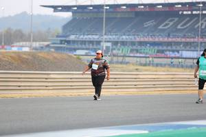 BIB: 2533300
                            <button type="button" onclick="openModal(10485597)" class="btn btn-primary btn-sm float-right btn-popup" data-toggle="modal" data-target=".modal-high-quality">
                        <i class="fas fa-shopping-cart"></i> Add to Cart
                    </button>
                                            <button type="button" onclick="isThisMe(10485597, true)" class="btn btn-success btn-sm float-right btn-popup btn-isme hidden" data-toggle="tooltip" data-placement="bottom" title="นี่คือรูปของคุณใช่ไหม คลิกที่นี่เพื่อเอาเข้าอัลบั้ม">
                        <i class="fas fa-plus"></i> Add to album
                    </button>
                    <button type="button" onclick="isThisMe(10485597, false)" class="btn btn-warning btn-sm float-right btn-popup btn-isnotme hidden">
                        <i class="fas fa-ban"></i> Remove from album
                    </button>