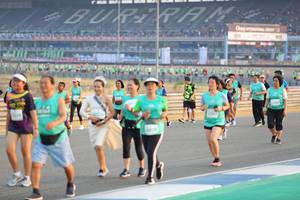 BIB: 
                            <button type="button" onclick="openModal(10483058)" class="btn btn-primary btn-sm float-right btn-popup" data-toggle="modal" data-target=".modal-high-quality">
                        <i class="fas fa-shopping-cart"></i> Add to Cart
                    </button>
                                            <button type="button" onclick="isThisMe(10483058, true)" class="btn btn-success btn-sm float-right btn-popup btn-isme hidden" data-toggle="tooltip" data-placement="bottom" title="นี่คือรูปของคุณใช่ไหม คลิกที่นี่เพื่อเอาเข้าอัลบั้ม">
                        <i class="fas fa-plus"></i> Add to album
                    </button>
                    <button type="button" onclick="isThisMe(10483058, false)" class="btn btn-warning btn-sm float-right btn-popup btn-isnotme hidden">
                        <i class="fas fa-ban"></i> Remove from album
                    </button>