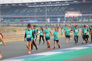 BIB: 1280
                            <button type="button" onclick="openModal(10484109)" class="btn btn-primary btn-sm float-right btn-popup" data-toggle="modal" data-target=".modal-high-quality">
                        <i class="fas fa-shopping-cart"></i> Add to Cart
                    </button>
                                            <button type="button" onclick="isThisMe(10484109, true)" class="btn btn-success btn-sm float-right btn-popup btn-isme hidden" data-toggle="tooltip" data-placement="bottom" title="นี่คือรูปของคุณใช่ไหม คลิกที่นี่เพื่อเอาเข้าอัลบั้ม">
                        <i class="fas fa-plus"></i> Add to album
                    </button>
                    <button type="button" onclick="isThisMe(10484109, false)" class="btn btn-warning btn-sm float-right btn-popup btn-isnotme hidden">
                        <i class="fas fa-ban"></i> Remove from album
                    </button>