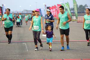 BIB: 50471, 51316, 52425
                            <button type="button" onclick="openModal(10487162)" class="btn btn-primary btn-sm float-right btn-popup" data-toggle="modal" data-target=".modal-high-quality">
                        <i class="fas fa-shopping-cart"></i> Add to Cart
                    </button>
                                            <button type="button" onclick="isThisMe(10487162, true)" class="btn btn-success btn-sm float-right btn-popup btn-isme hidden" data-toggle="tooltip" data-placement="bottom" title="นี่คือรูปของคุณใช่ไหม คลิกที่นี่เพื่อเอาเข้าอัลบั้ม">
                        <i class="fas fa-plus"></i> Add to album
                    </button>
                    <button type="button" onclick="isThisMe(10487162, false)" class="btn btn-warning btn-sm float-right btn-popup btn-isnotme hidden">
                        <i class="fas fa-ban"></i> Remove from album
                    </button>