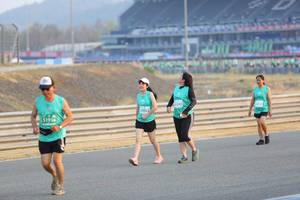 BIB: 0562, 51936
                            <button type="button" onclick="openModal(10483113)" class="btn btn-primary btn-sm float-right btn-popup" data-toggle="modal" data-target=".modal-high-quality">
                        <i class="fas fa-shopping-cart"></i> Add to Cart
                    </button>
                                            <button type="button" onclick="isThisMe(10483113, true)" class="btn btn-success btn-sm float-right btn-popup btn-isme hidden" data-toggle="tooltip" data-placement="bottom" title="นี่คือรูปของคุณใช่ไหม คลิกที่นี่เพื่อเอาเข้าอัลบั้ม">
                        <i class="fas fa-plus"></i> Add to album
                    </button>
                    <button type="button" onclick="isThisMe(10483113, false)" class="btn btn-warning btn-sm float-right btn-popup btn-isnotme hidden">
                        <i class="fas fa-ban"></i> Remove from album
                    </button>